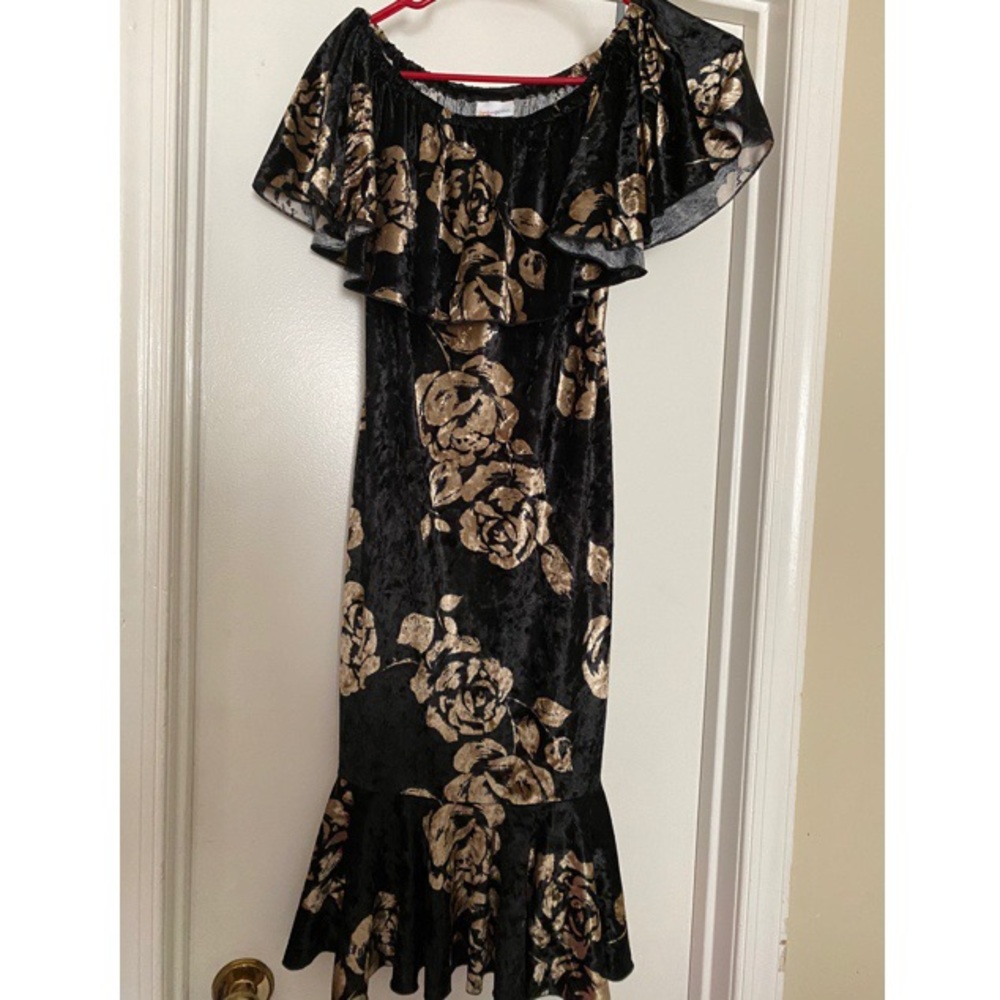 Black and Gold Velvet Material LulaRoe Cici Dress